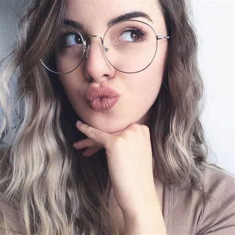 circle glasses aesthetic|are round glasses in style.